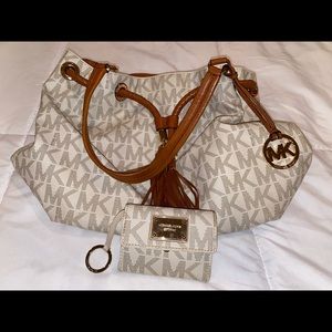 Michael Kors tote & wallet